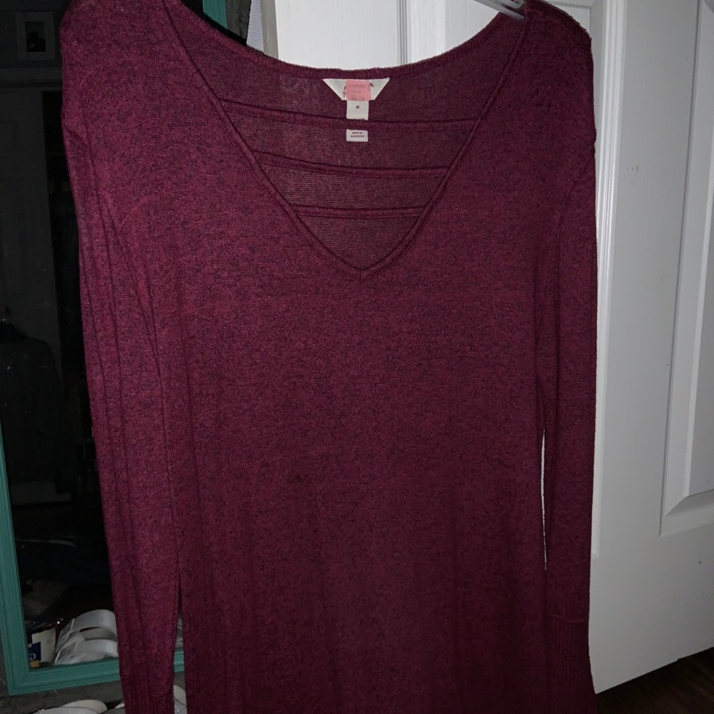 long sleeve burgundy top